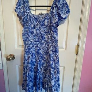 Absolutely Famous Blue and White Paisley Blouse